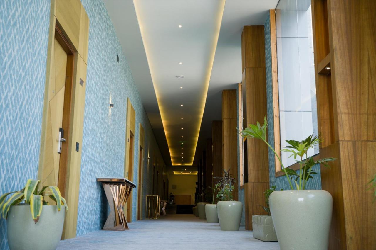 Clarks Inn Suites 캉그라 외부 사진