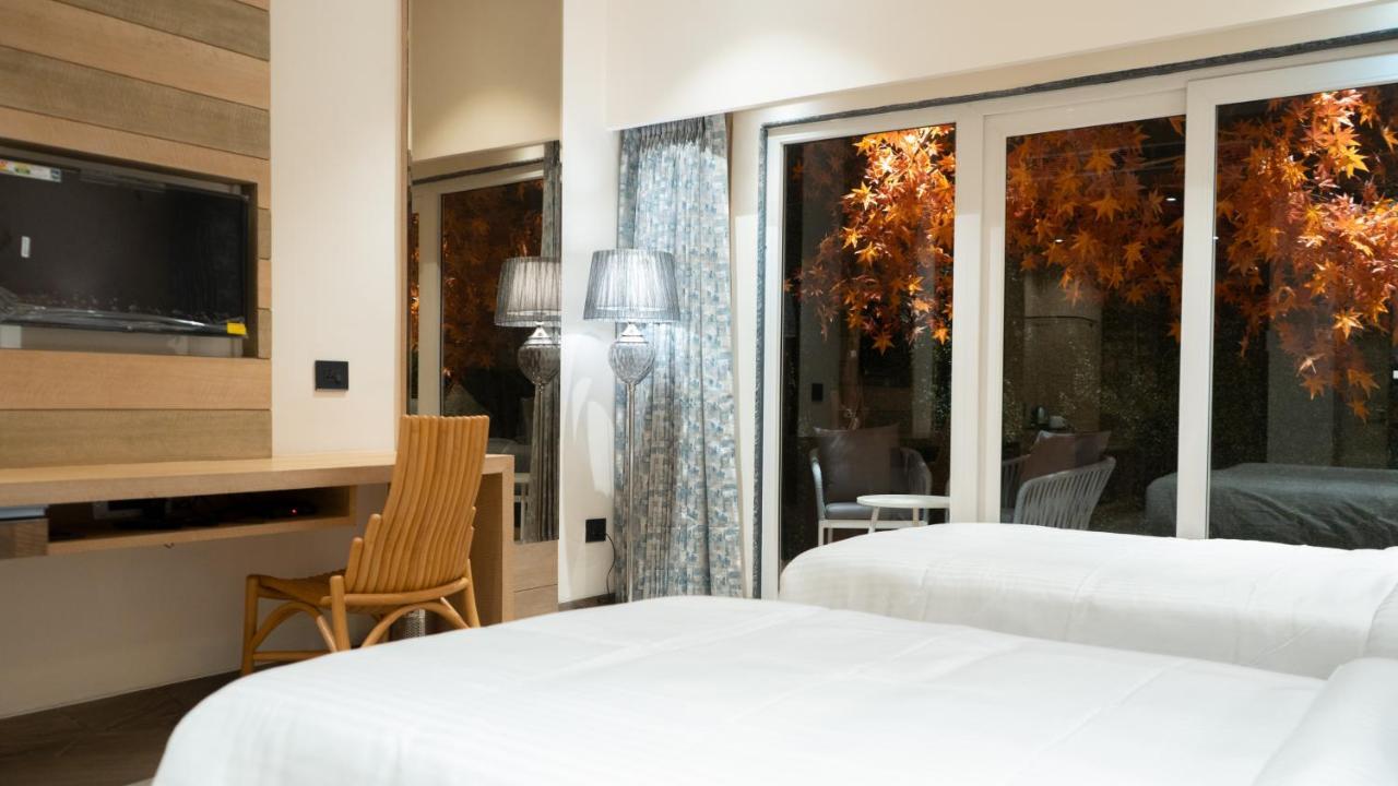 Clarks Inn Suites 캉그라 외부 사진