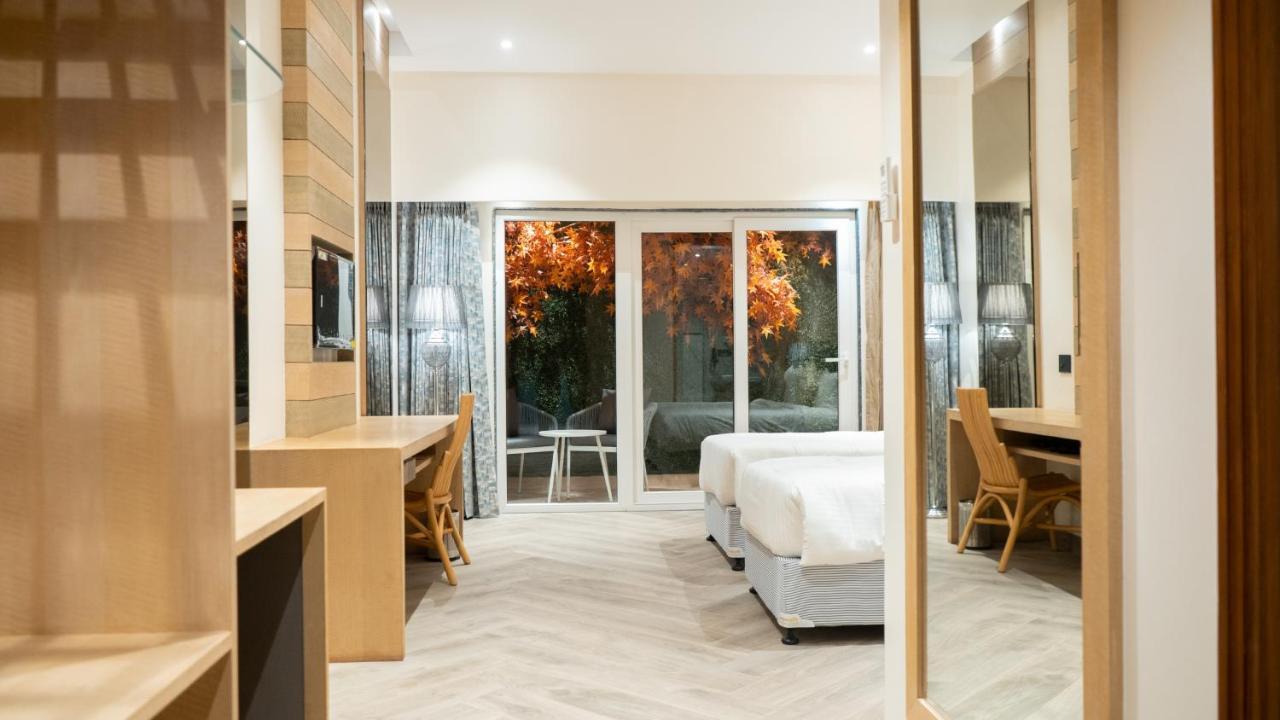 Clarks Inn Suites 캉그라 외부 사진